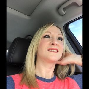 Meet your Posher, Stacy