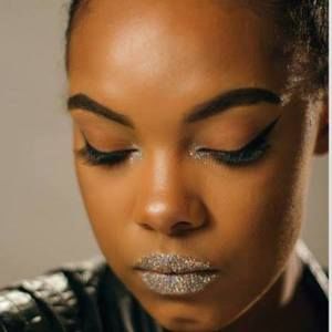 Meet your Posher, Loretta