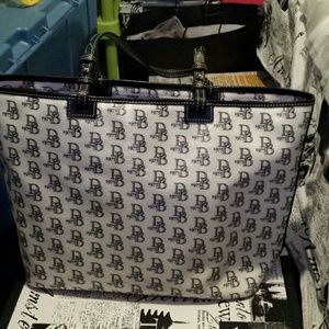Dooney & Bourke Shopper Tote