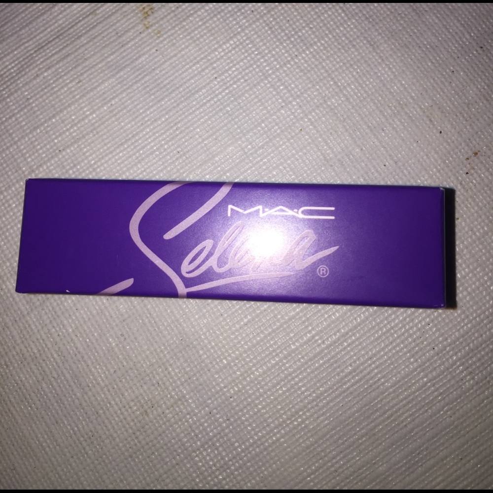 Mac Selena como la flor lipstick BRAND new