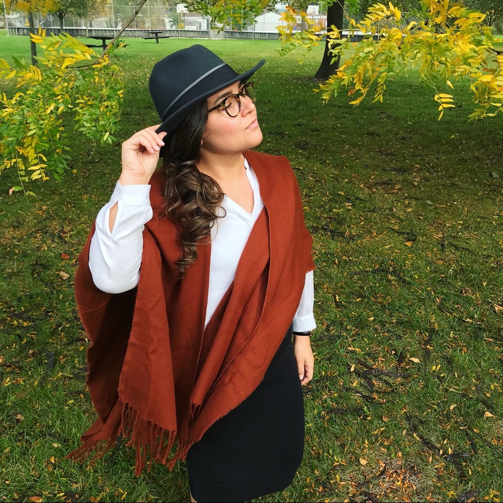 Meet your Posher, Samantha