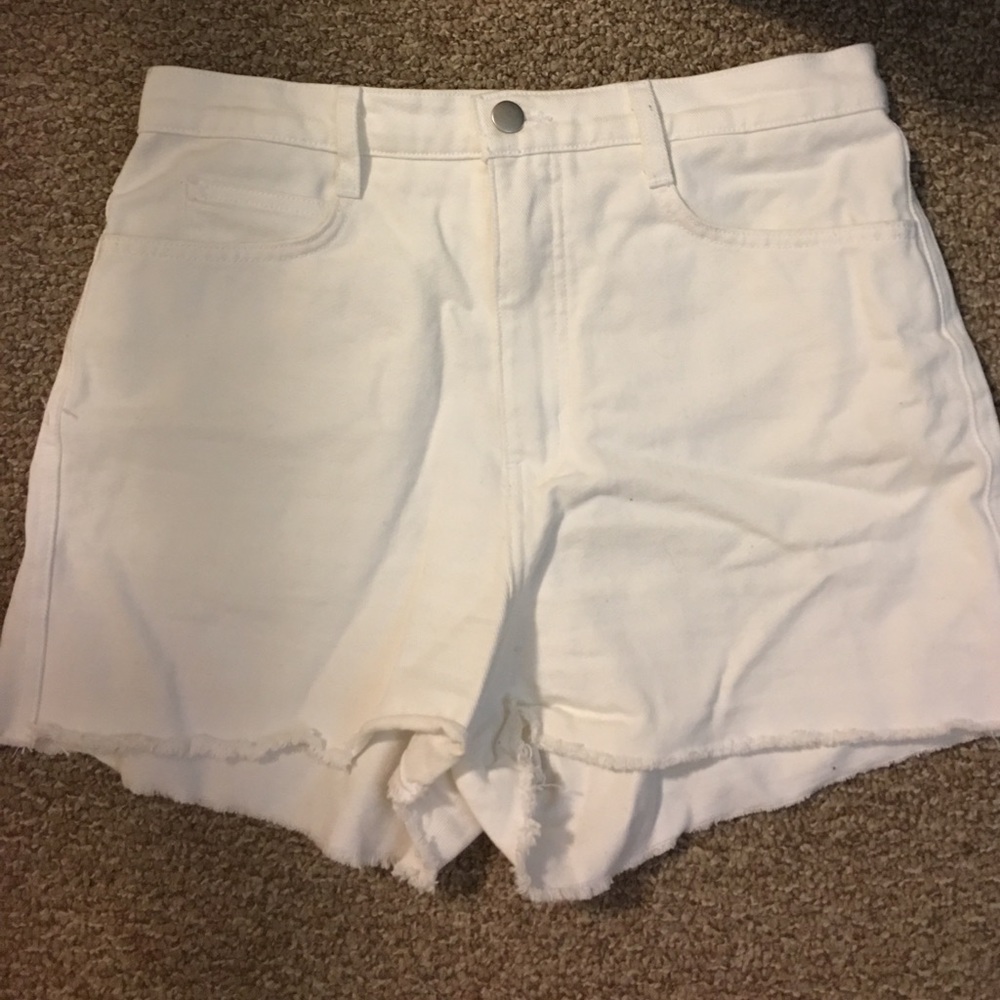 American Apparel Frayed Off white shorts