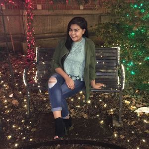 Meet your Posher, Aleida