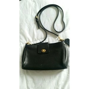 COACH 9154 Vintage Black Legacy Demi Shouler Bag