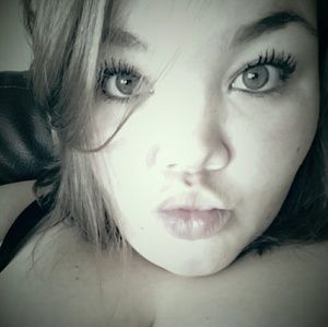 Meet your Posher, Alisha