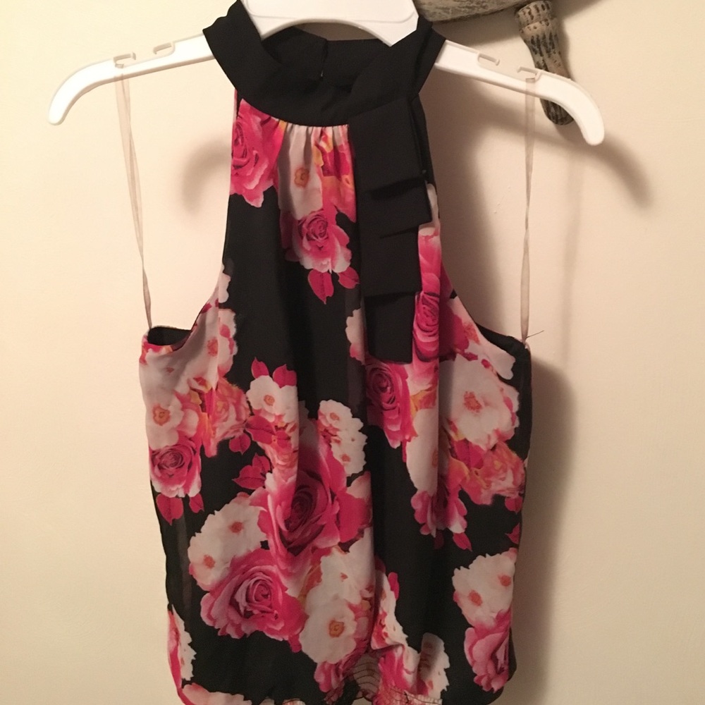 Super cute blouse/business attire!