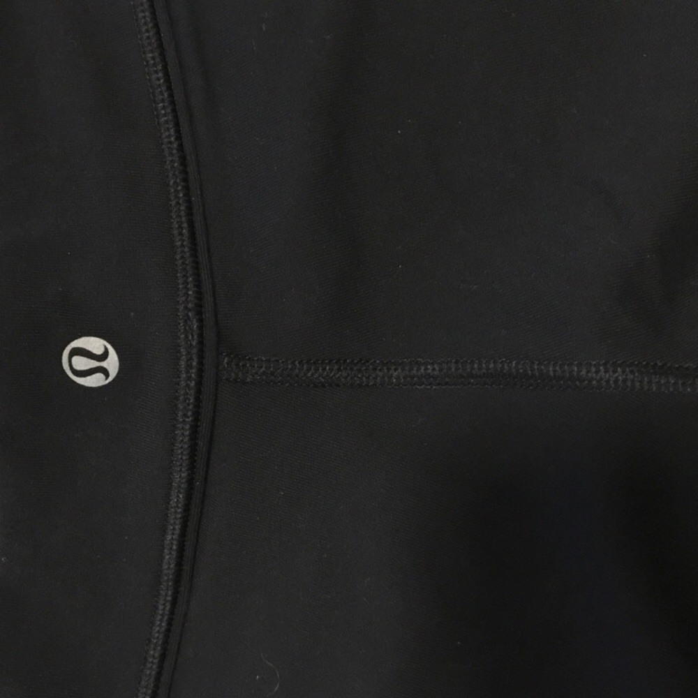 Lulu lemon size 6 yoga pants