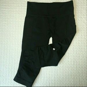 Lululemon In The Flow Crop