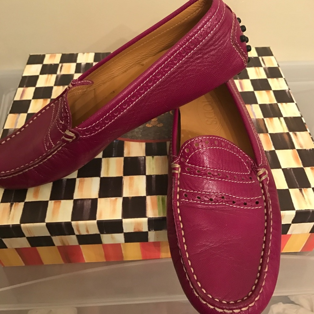 Tods Plum Driving Moccasin