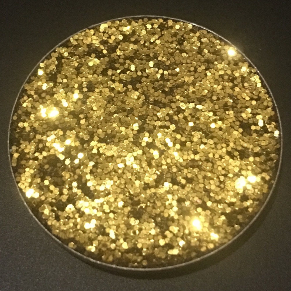 Beauty's Forever Foiled Eyeshadow * Gold Mind🎀