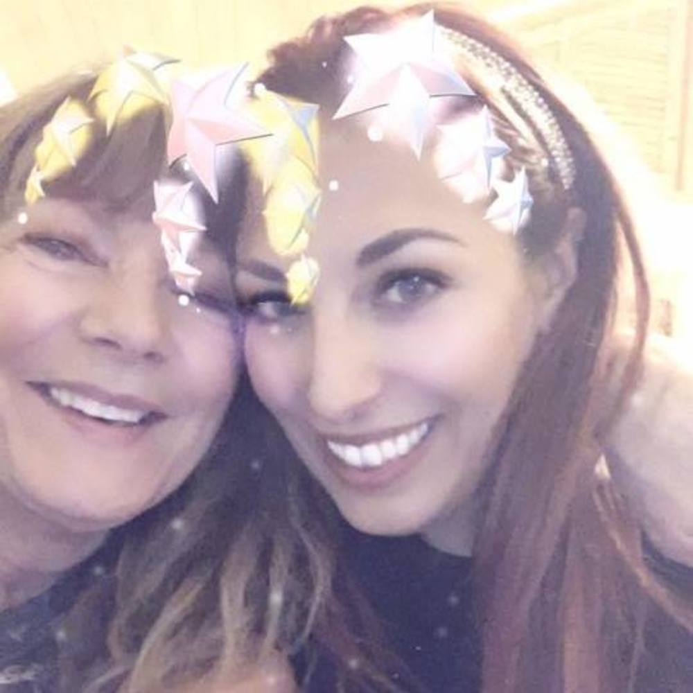 Meet your Posher, Crystal