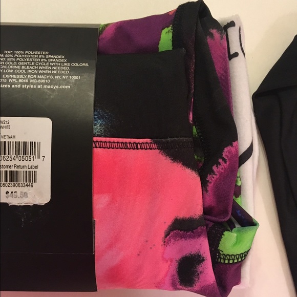 Last One!!🎯 XS 3 Piece Workout/ Lounge Set! - Picture 4 of 4