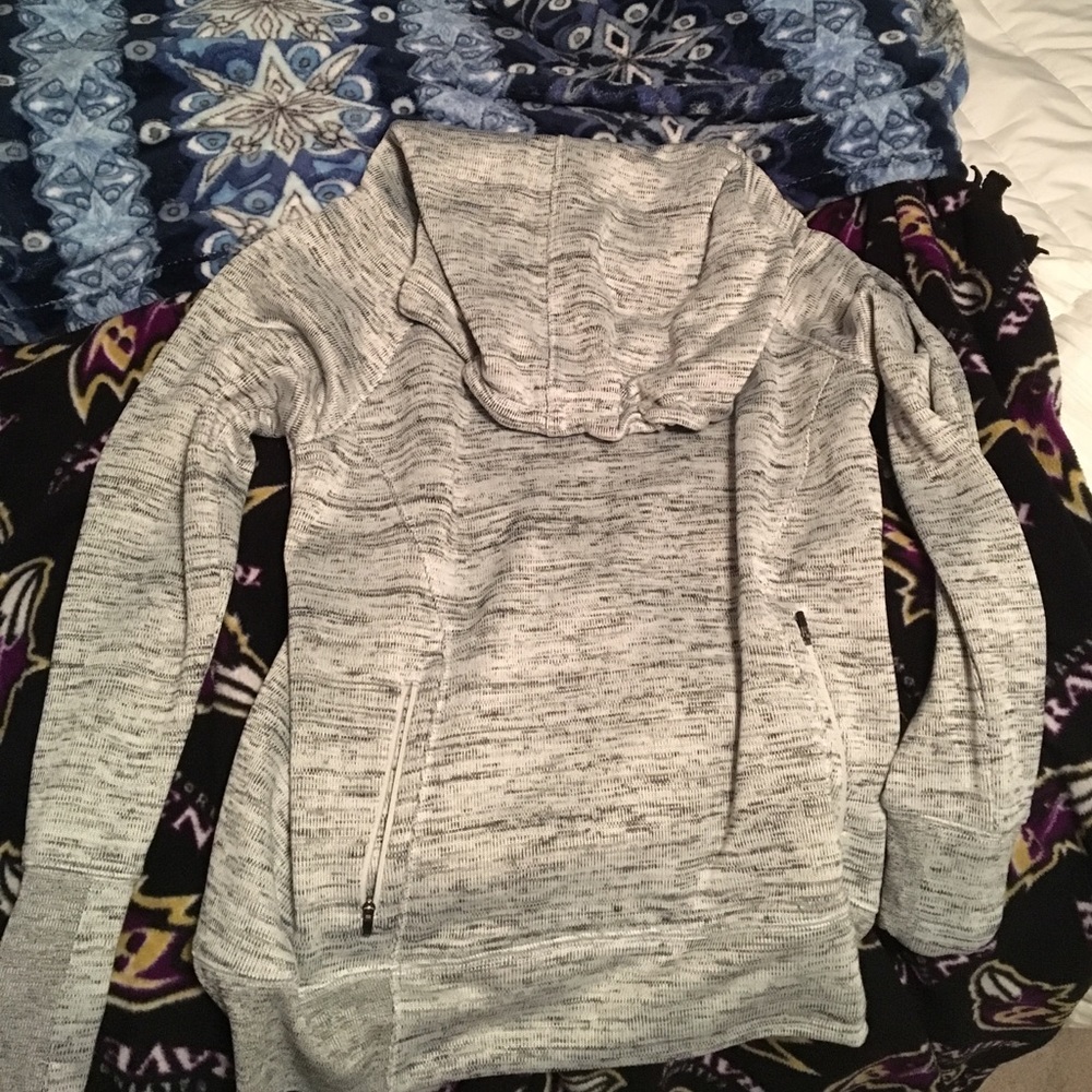 Scarf Sweatshirt