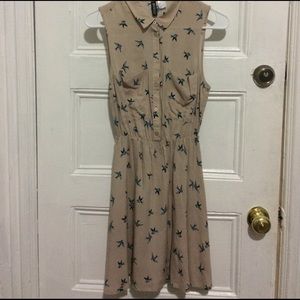 Bird Dress HM Size 2 Small Sleeveless Buttoned