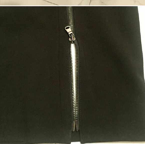 Ann Taylor zipper front skirt - Picture 3 of 4