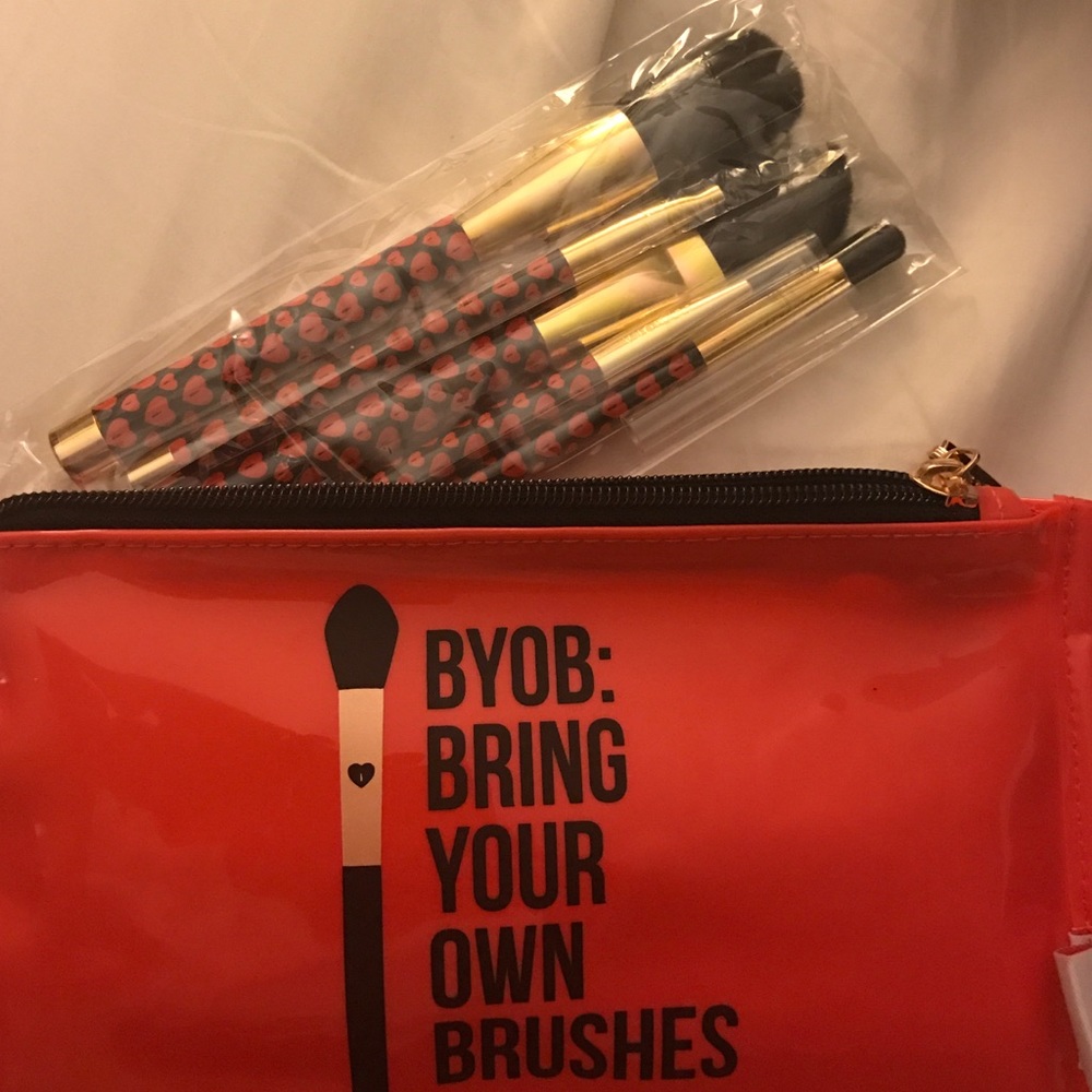 BYOB Brushes - Picture 2 of 5