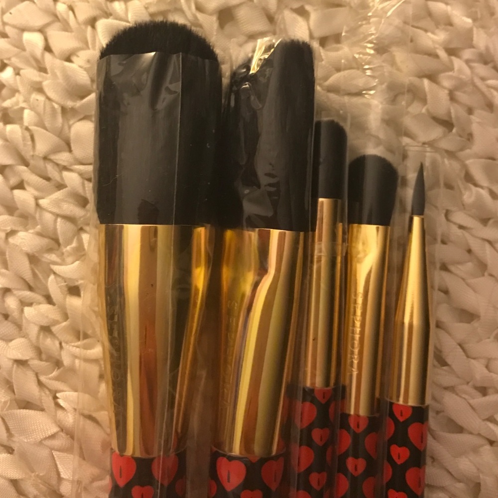 BYOB Brushes - Picture 4 of 5