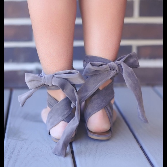 NWT Vegan Suede Wrap Flat HOST PICK🎉 - Picture 3 of 3