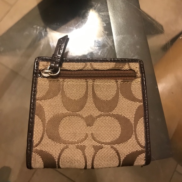 Small coach wallet!! NWOT - Picture 2 of 4