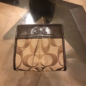 Small coach wallet!! NWOT