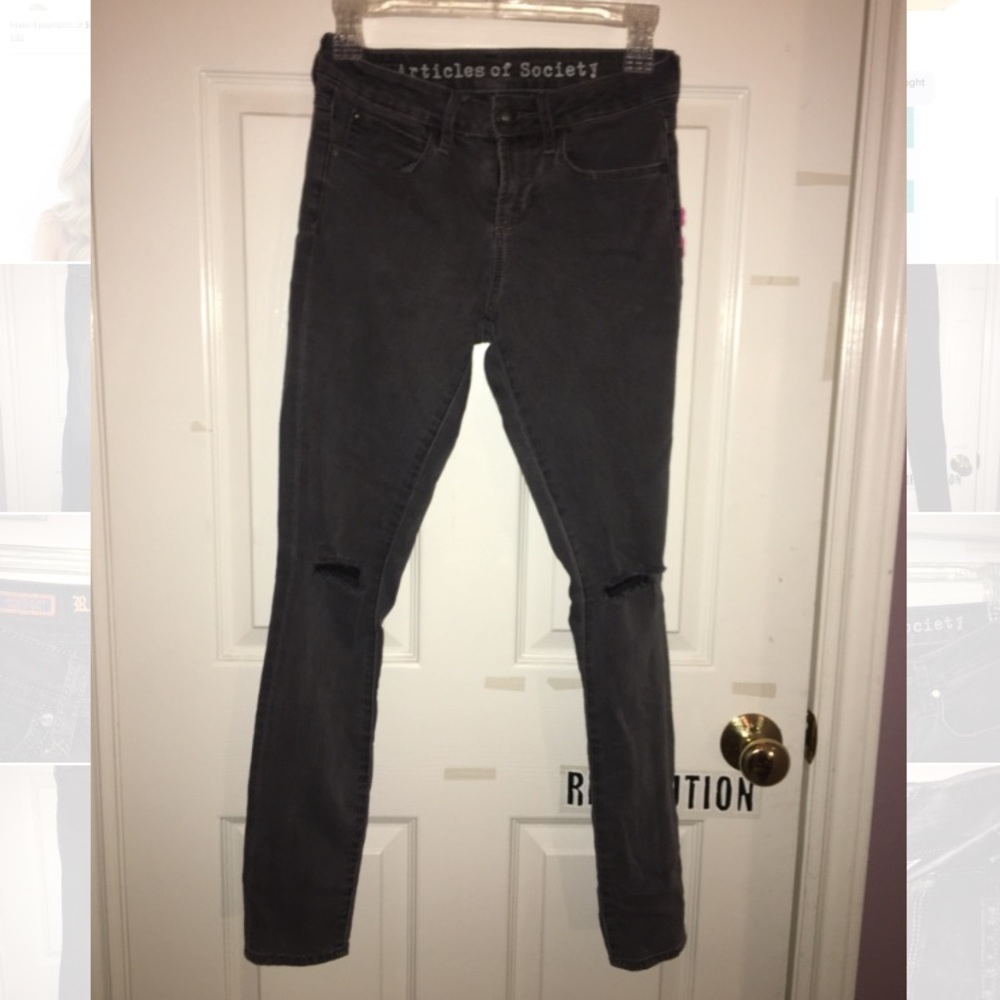 Grey Skinny Jeans with rips