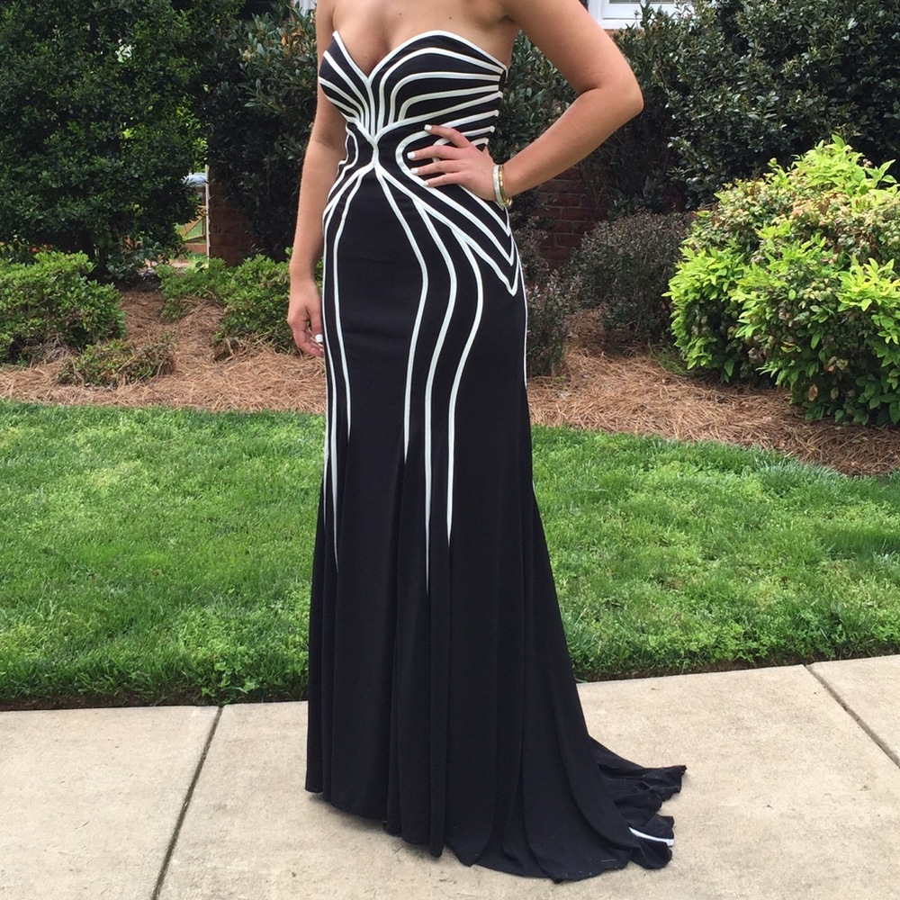 Alyce Paris Prom Dress - Picture 4 of 4