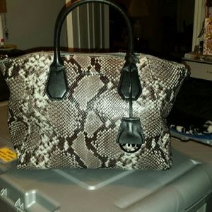 Michael Kors Campbell Large Satchel