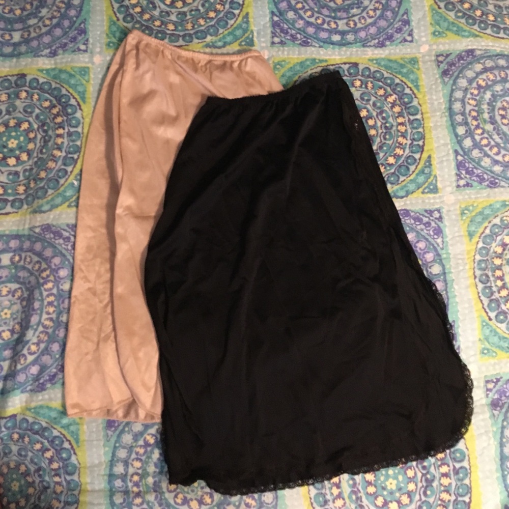 Black and Tan Slips