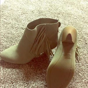 American Eagle Booties