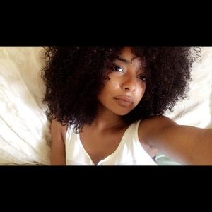 Meet your Posher, Melissa