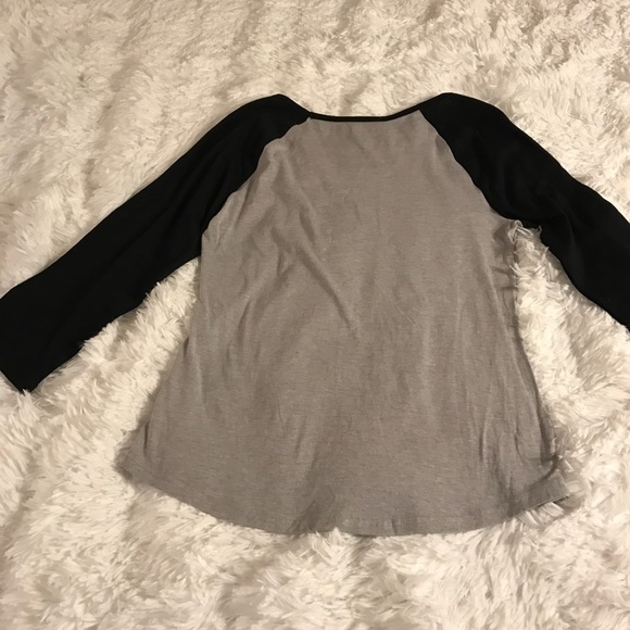 Rosie Harlow Christmas Ho Ho Ho Emoji Raglan Tee - Picture 3 of 3