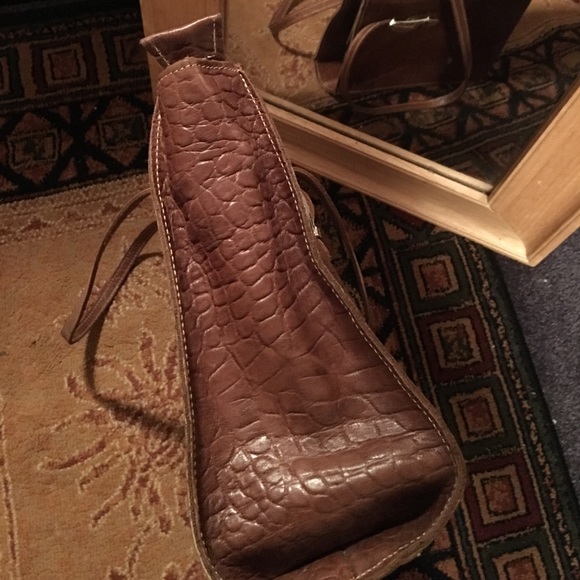 Gorgeous Leather bag hand crafted in Ethiopia! - Picture 4 of 4