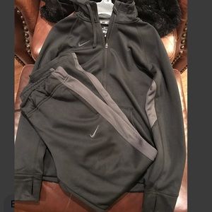 NEW, NEVER WORN! Women's Nike sweatsuit