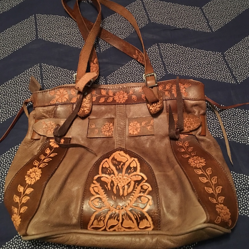 Leather bag