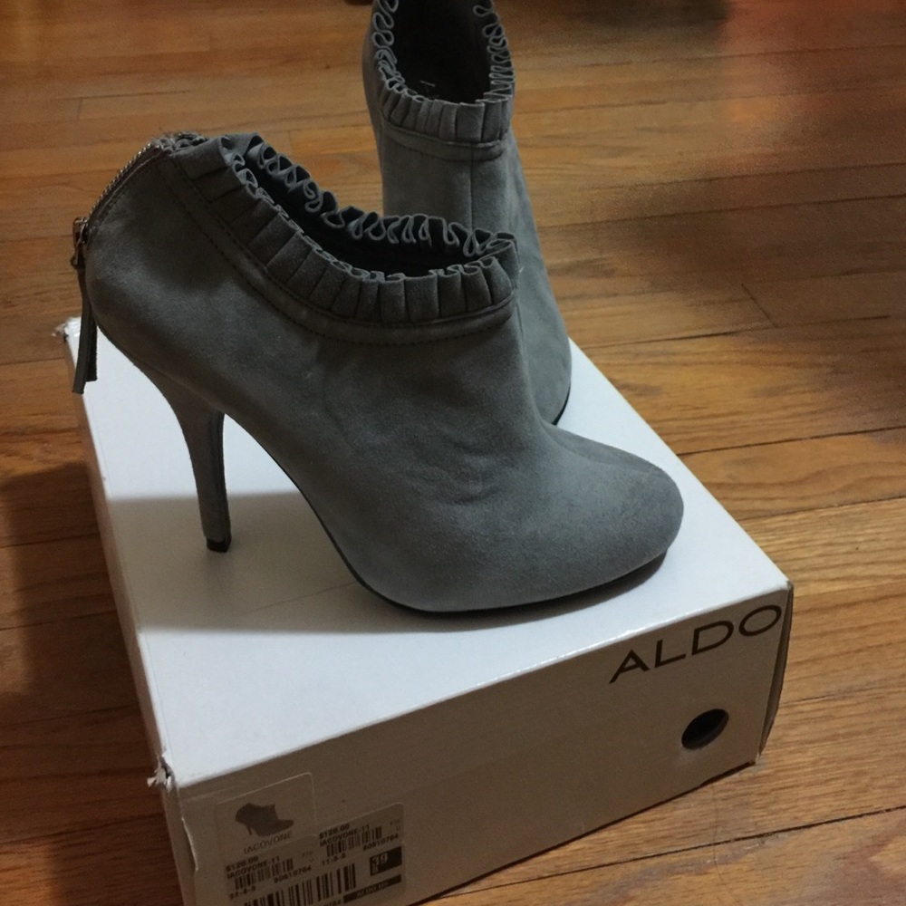 New with tag Aldo booties