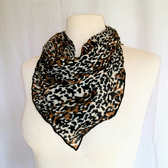 Vintage Accessories - HEAD/Neck Animal Print Scarf Vintage Accessories - HEAD/Neck Animal Print Scarf