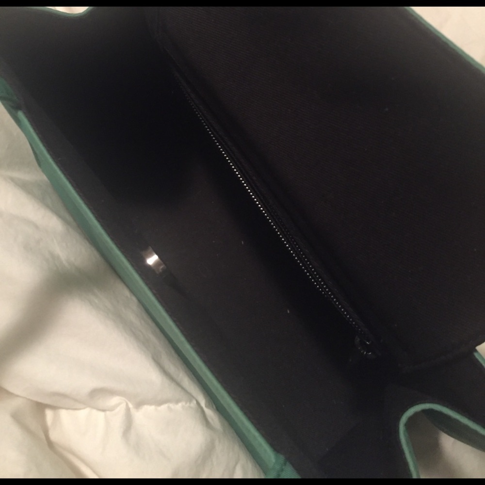 Kate Spade purse - Picture 2 of 4