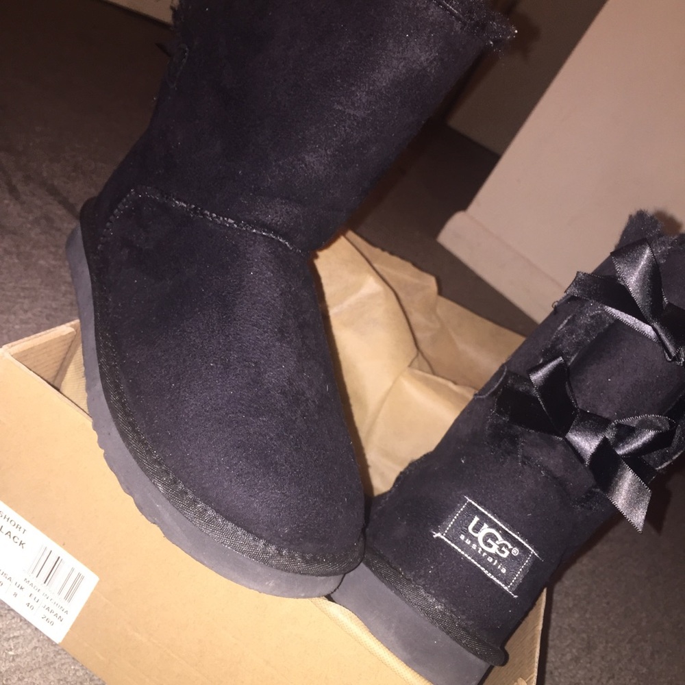 Uggs - Picture 1 of 1
