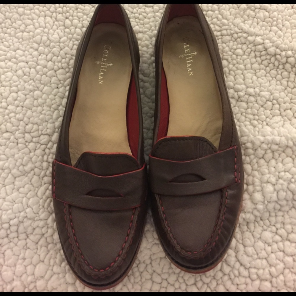 Women's 8 1/2 Cole Haan penny loafers