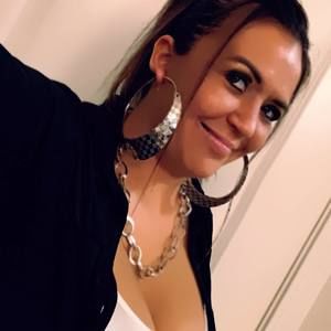 Meet your Posher, Farah