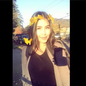 Meet your Posher, Edith