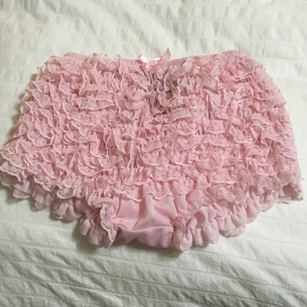 Leg Avenue Ruffle Panties