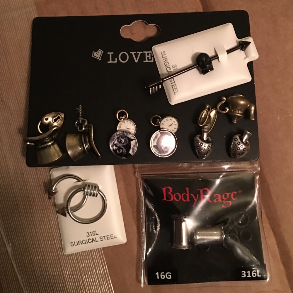 Earring Bundle - Picture 3 of 4