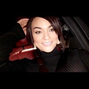 Meet your Posher, Christy