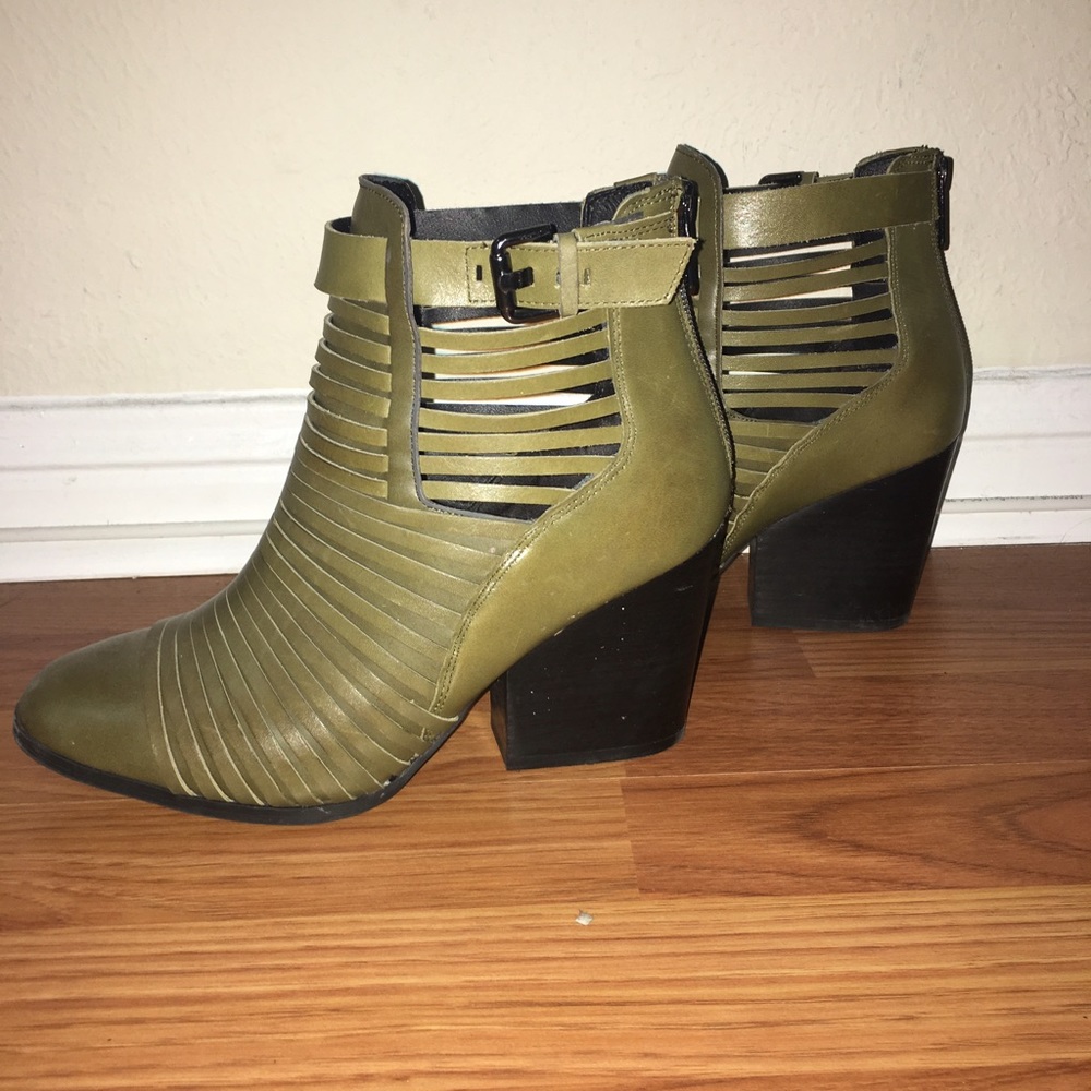 ✨Olive Green Booties
