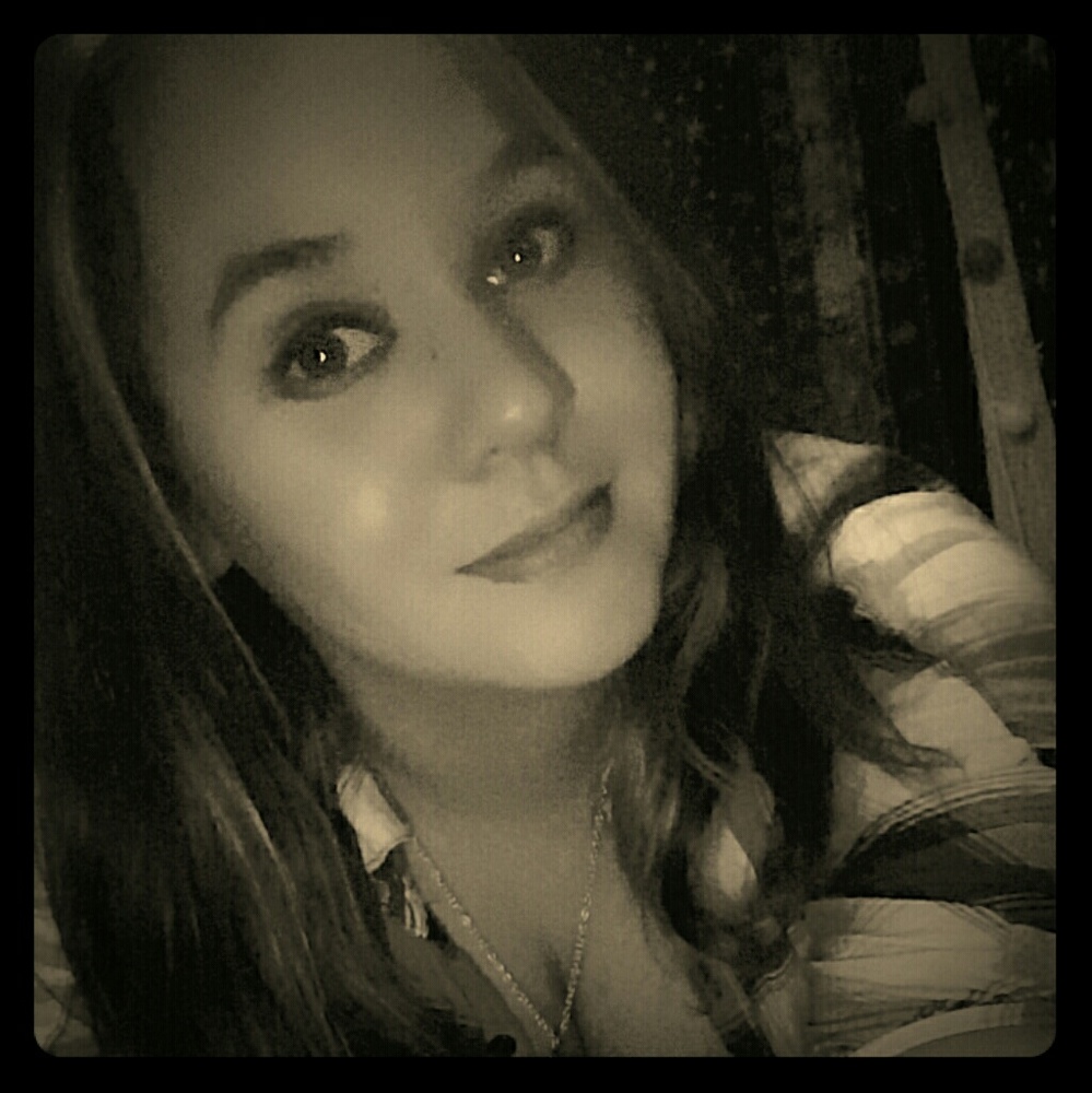 Meet your Posher, Kaitlynn