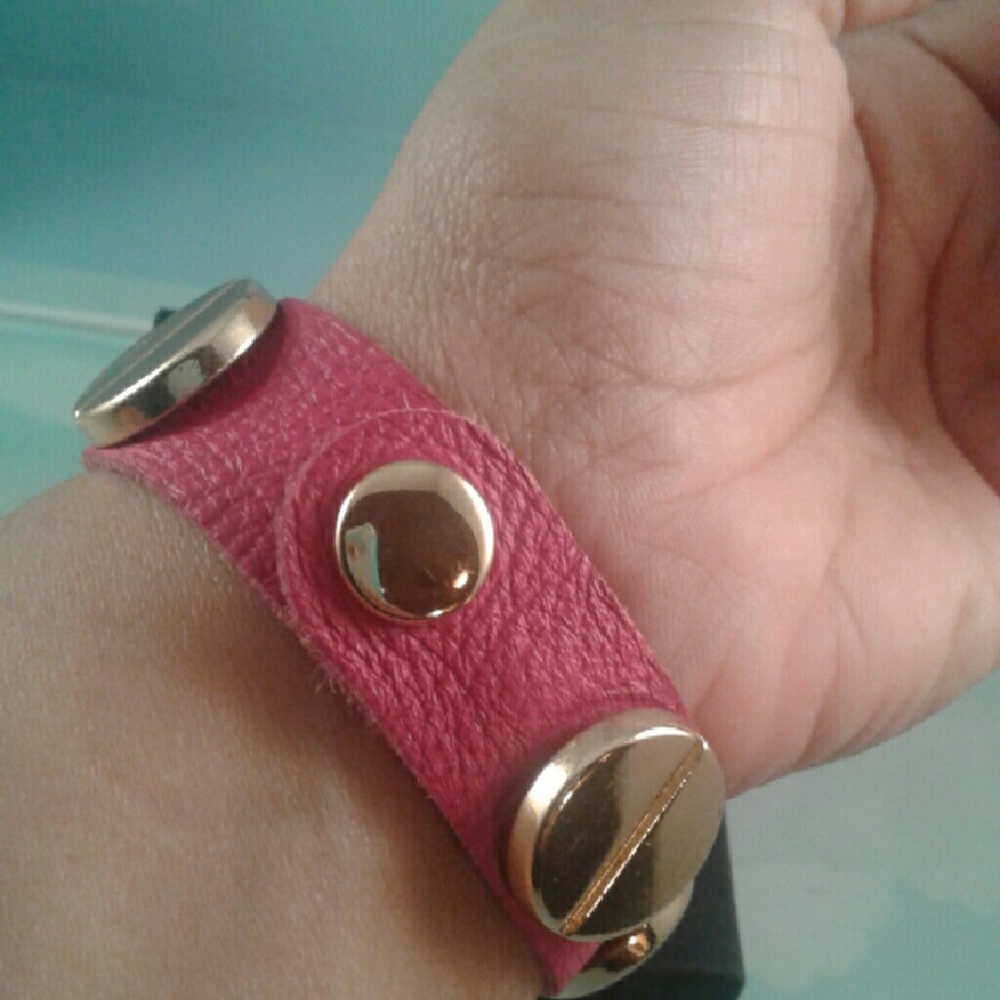 Pink leather gold stud braclet King Star