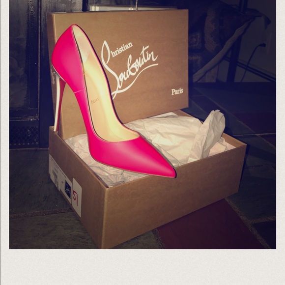 So Kate 120 Christian Louboutin Heels - Picture 2 of 3