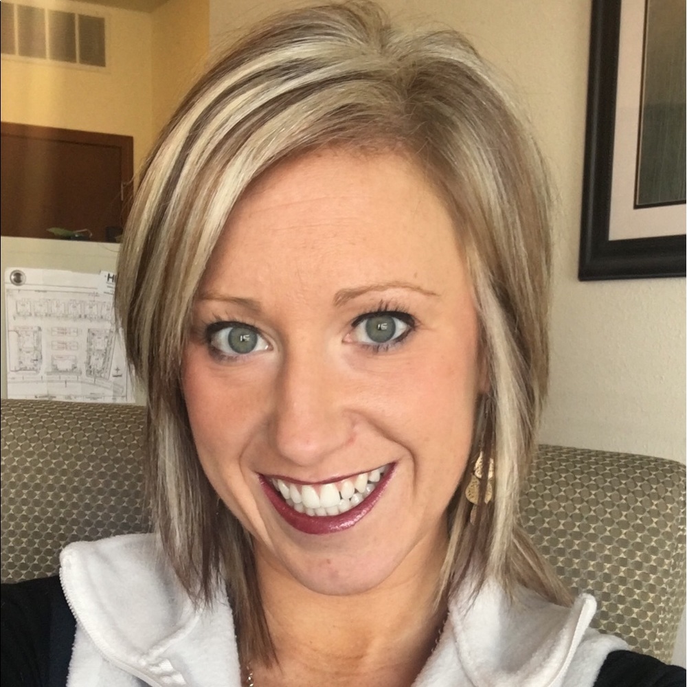 Meet your Posher, Laurie