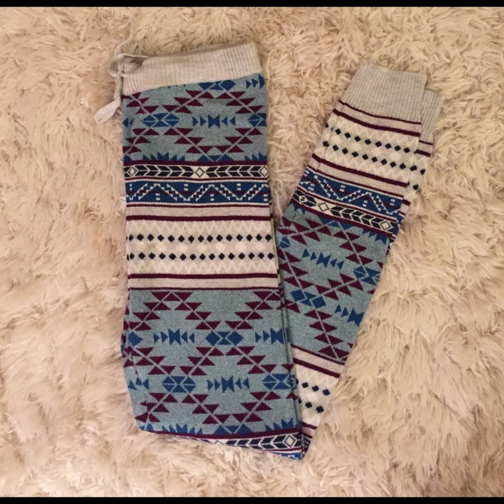 Patterned Knit Leggings